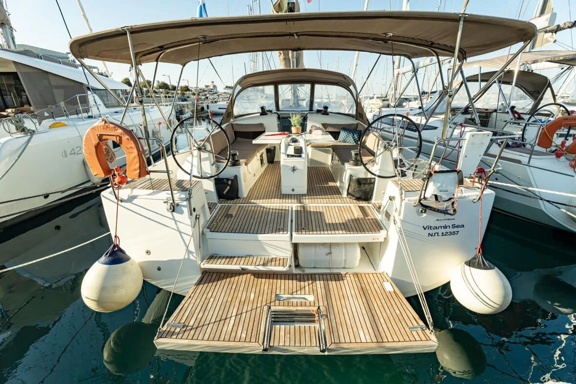 Jeanneau Sun Odyssey 490 | Vitamin Sea