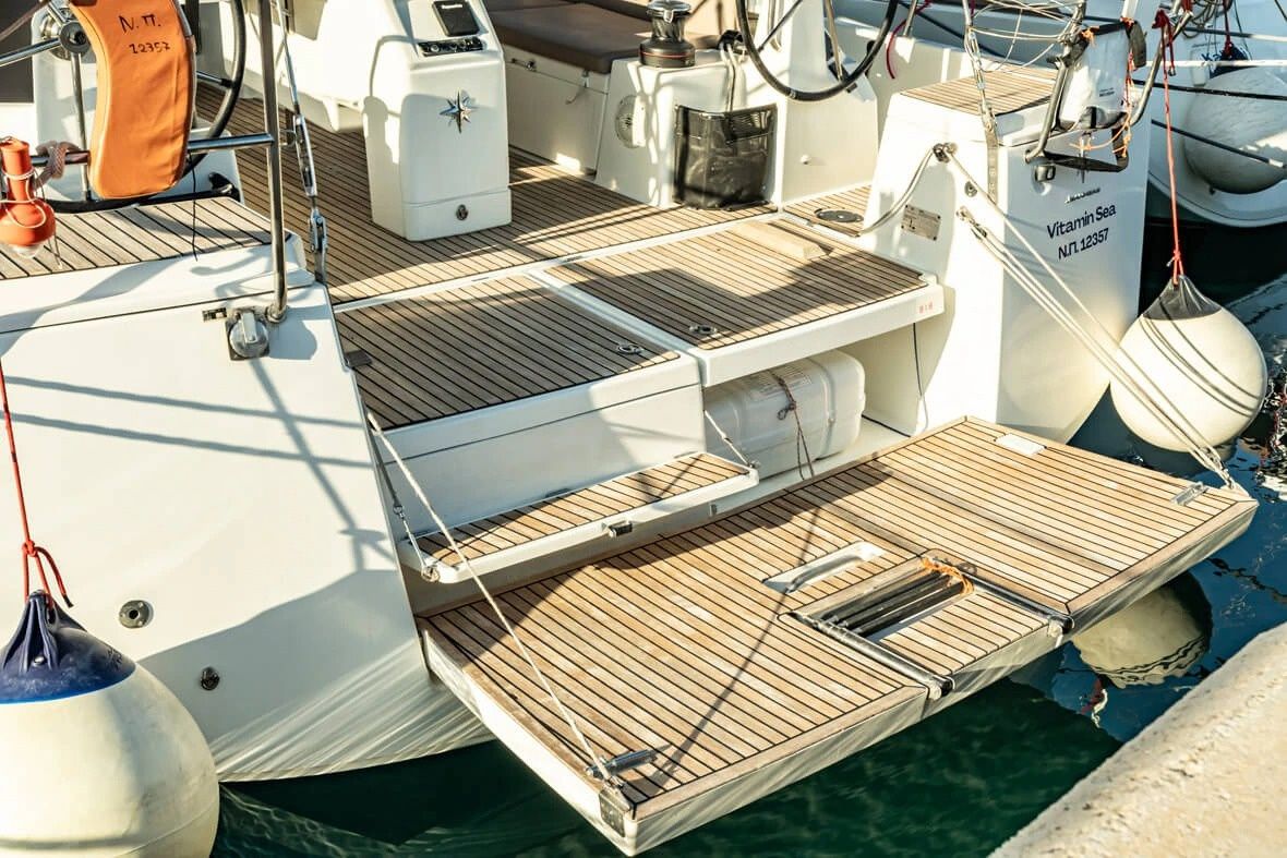 Jeanneau Sun Odyssey 490 | Vitamin Sea