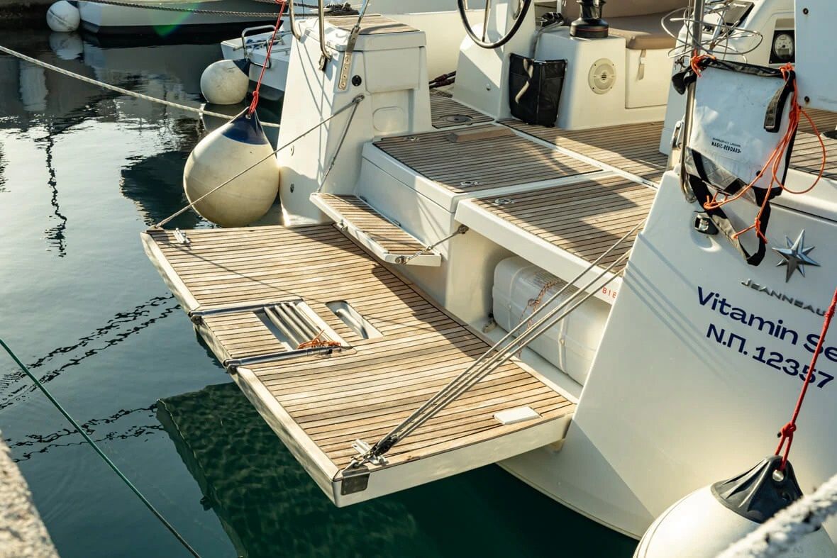 Jeanneau Sun Odyssey 490 | Vitamin Sea
