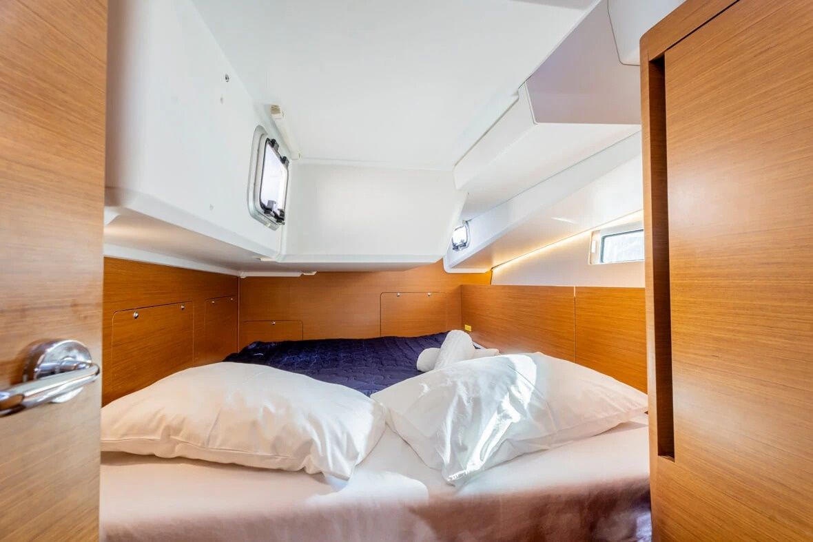 Jeanneau Sun Odyssey 490 | Vitamin Sea