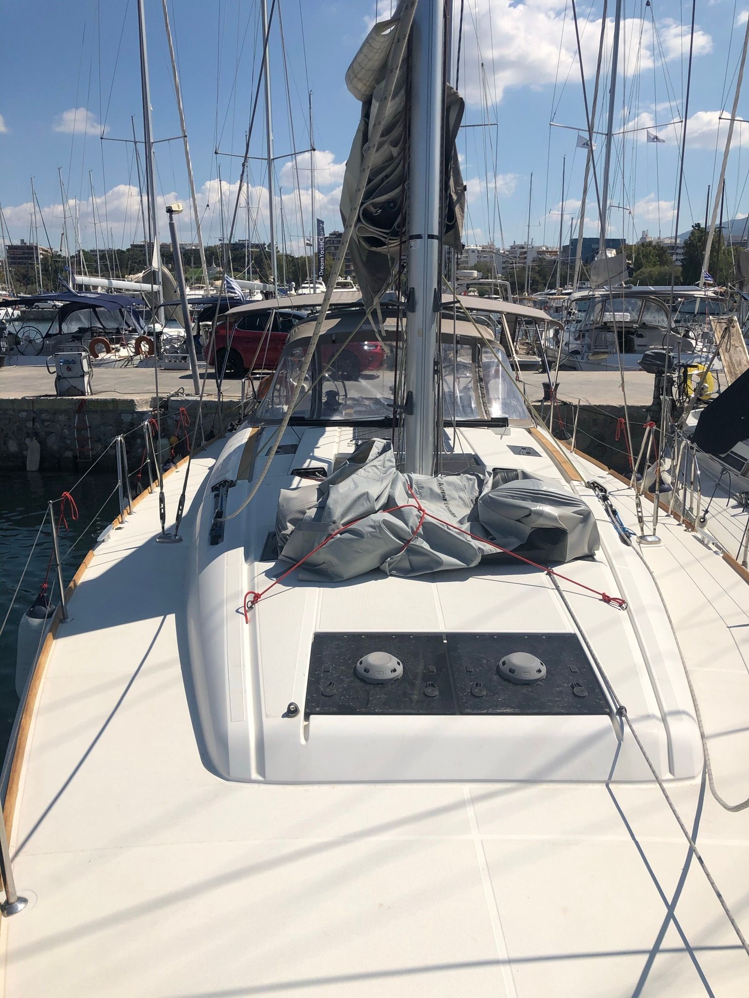 Jeanneau Sun Odyssey 469 | Blue Heaven