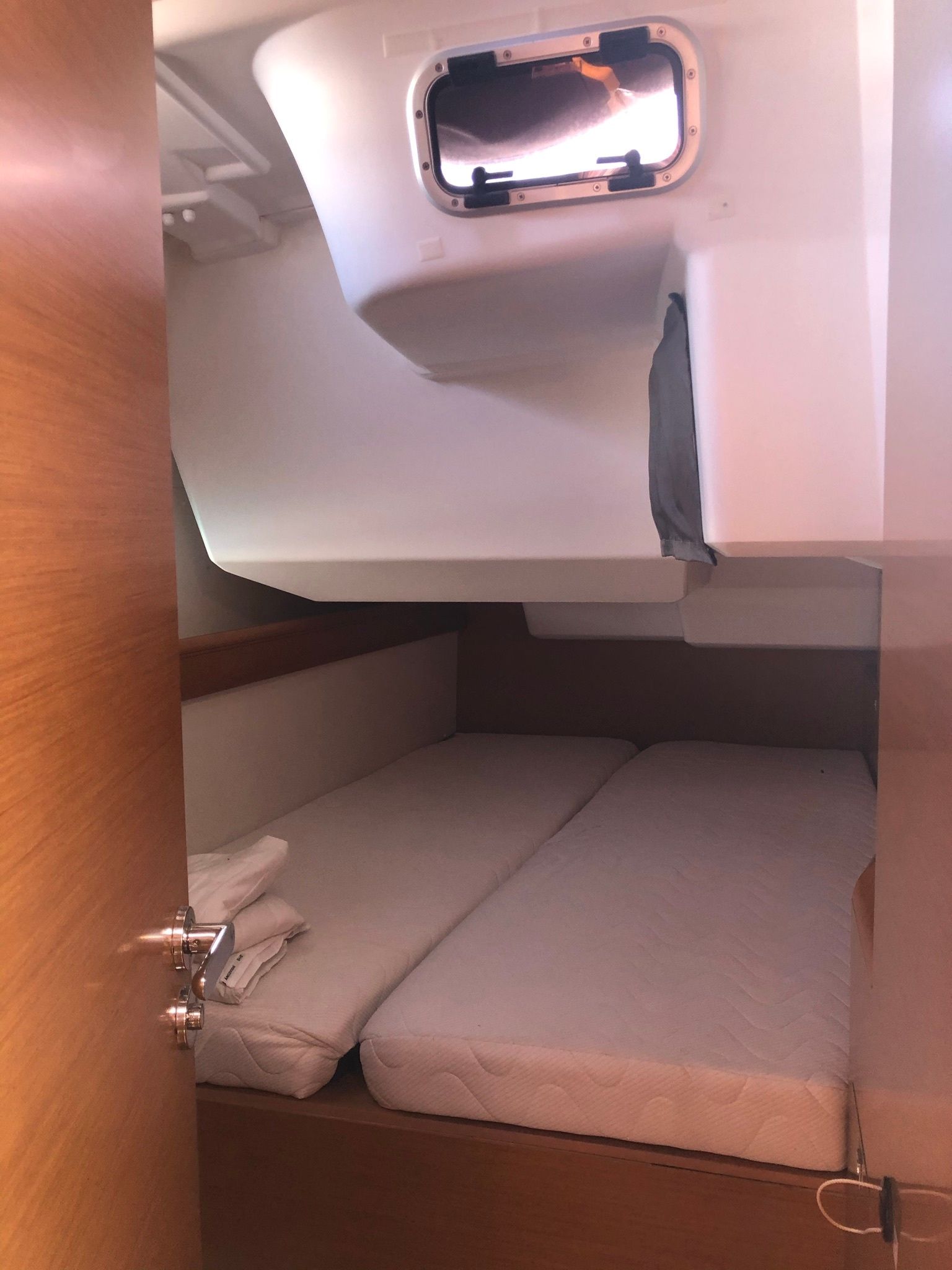 Jeanneau Sun Odyssey 469 | Blue Heaven