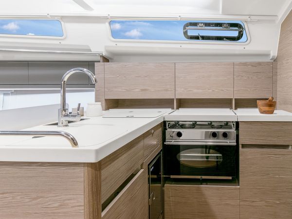 Hanse 388 | Mola 24 Breege