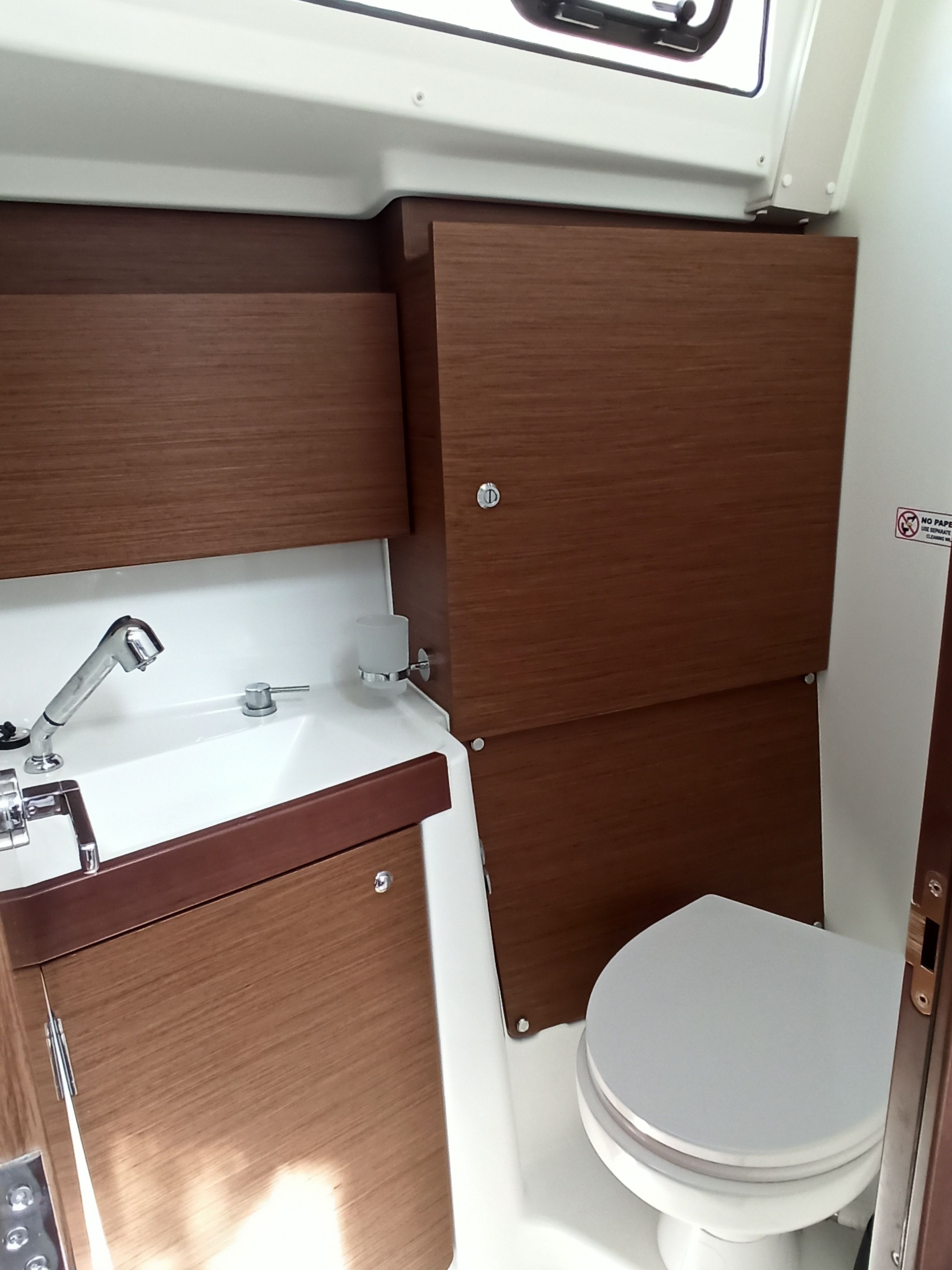 Beneteau Oceanis 38.1 | Flip