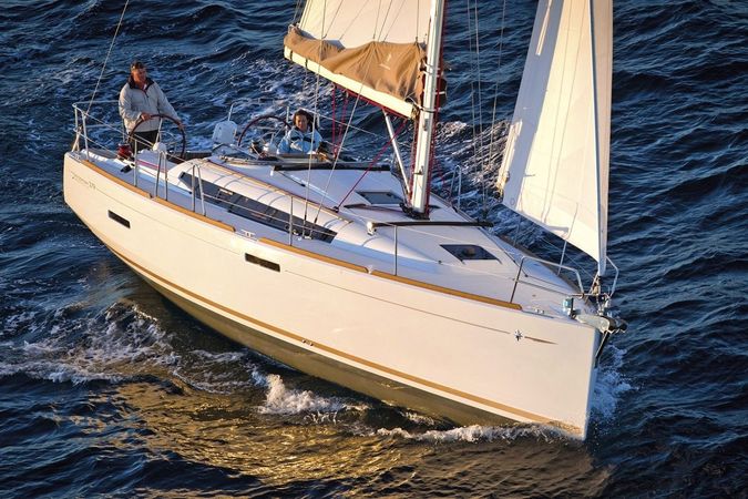 Jeanneau Sun Odyssey 379 | Mola 15 Breege