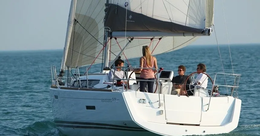 Jeanneau Sun Odyssey 379 | Mola 15 Breege6