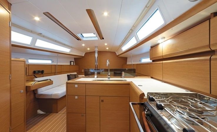 Jeanneau Sun Odyssey 379 | Mola 15 Breege