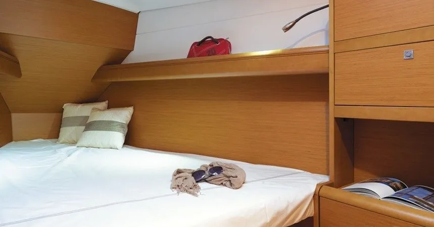 Jeanneau Sun Odyssey 379 | Mola 15 Breege11