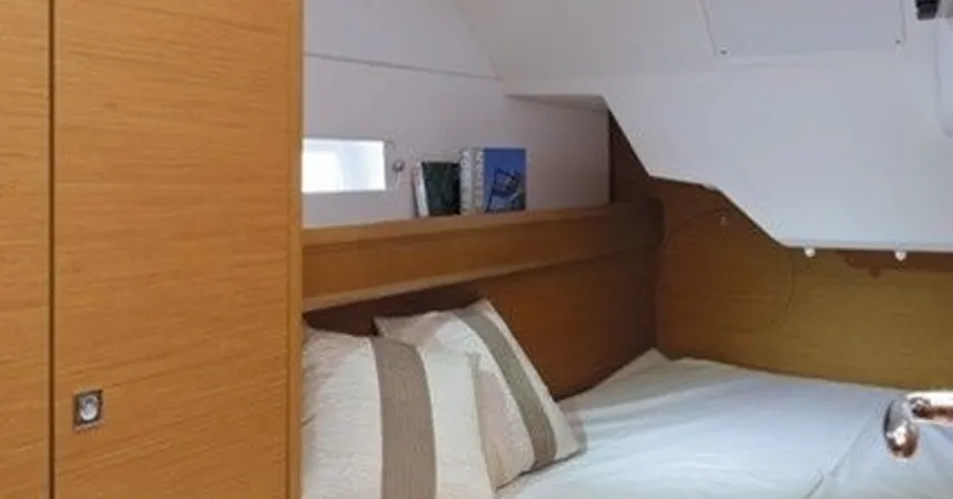 Jeanneau Sun Odyssey 379 | Mola 15 Breege12