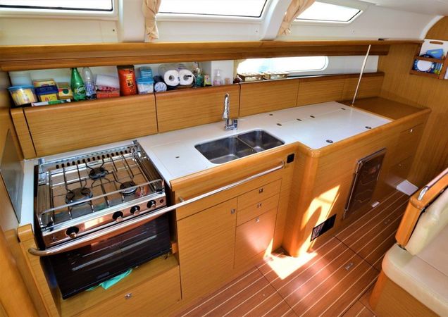 Jeanneau Sun Odyssey 44i | Stardust
