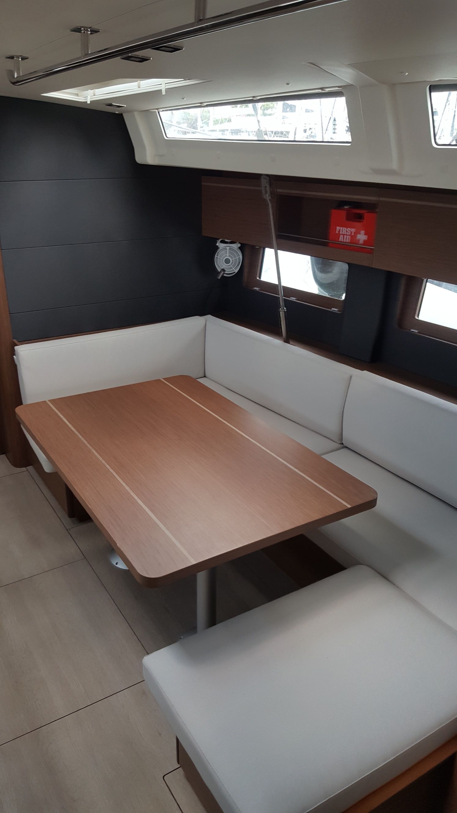 Beneteau Oceanis 51.1 | Nicolaos
