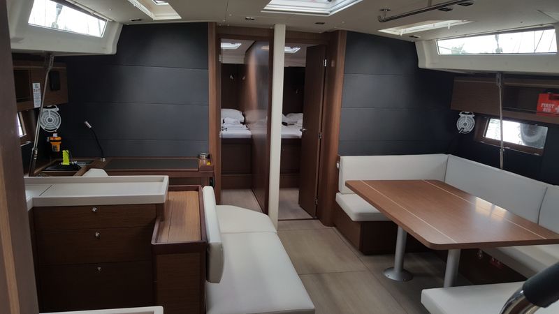 Beneteau Oceanis 51.1 | Nicolaos
