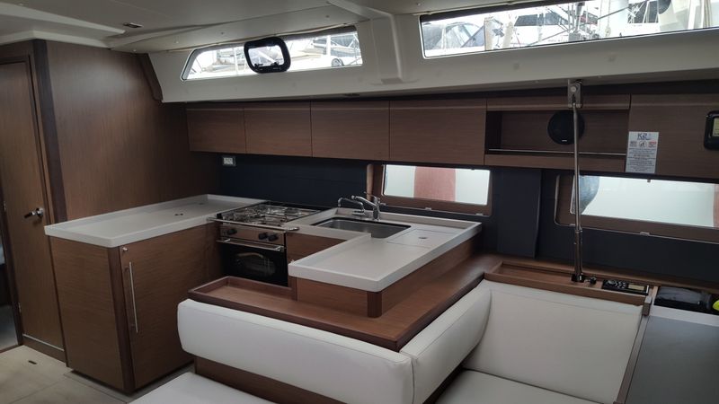 Beneteau Oceanis 51.1 | Nicolaos