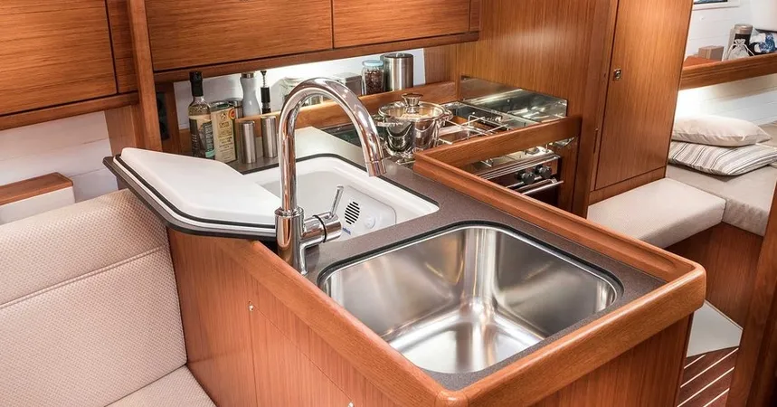 Bavaria Cruiser 34 | Mola 19-2 R Breege12