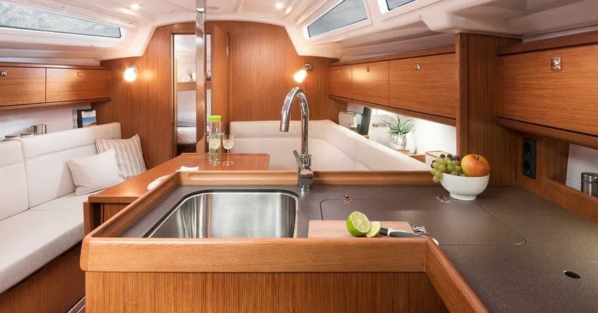 Bavaria Cruiser 34 | Mola 19-2 R Breege11