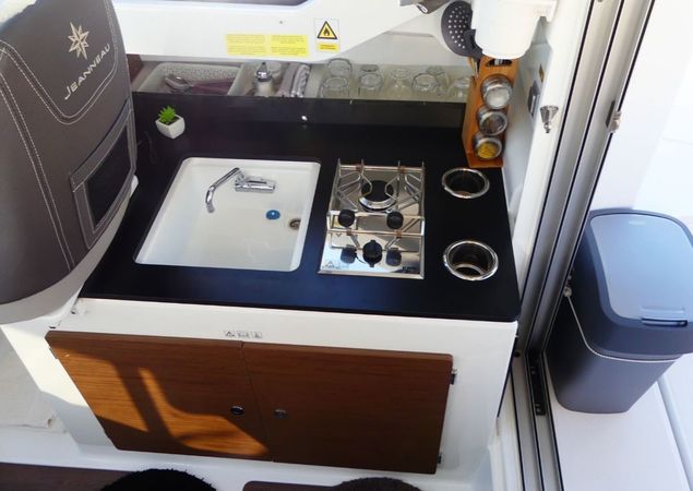 Jeanneau Merry Fisher 795 | Pomalo