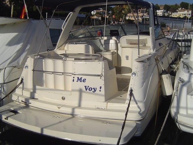 Rinker Fiesta Vee 310 | Me Voy