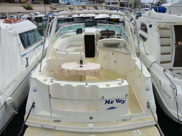 Rinker Fiesta Vee 310 | Me Voy