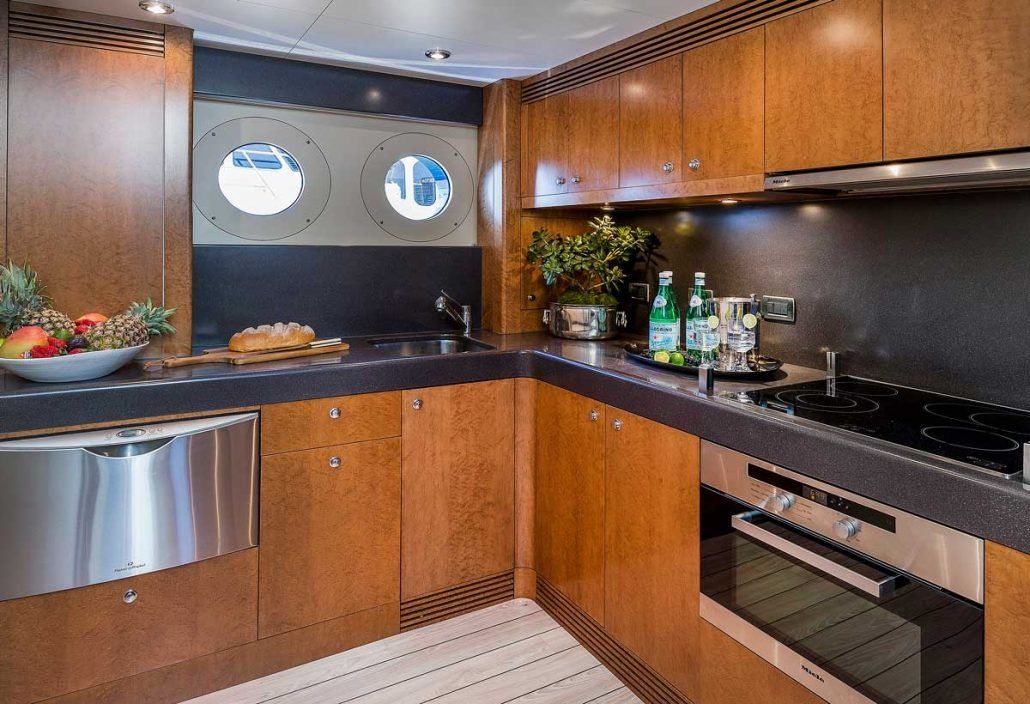 Evolution Yachts 24 | Yot Blue