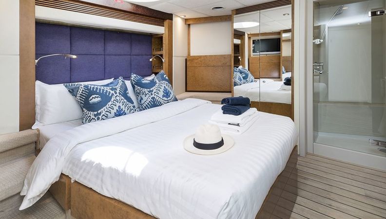 Evolution Yachts 24 | Yot Blue