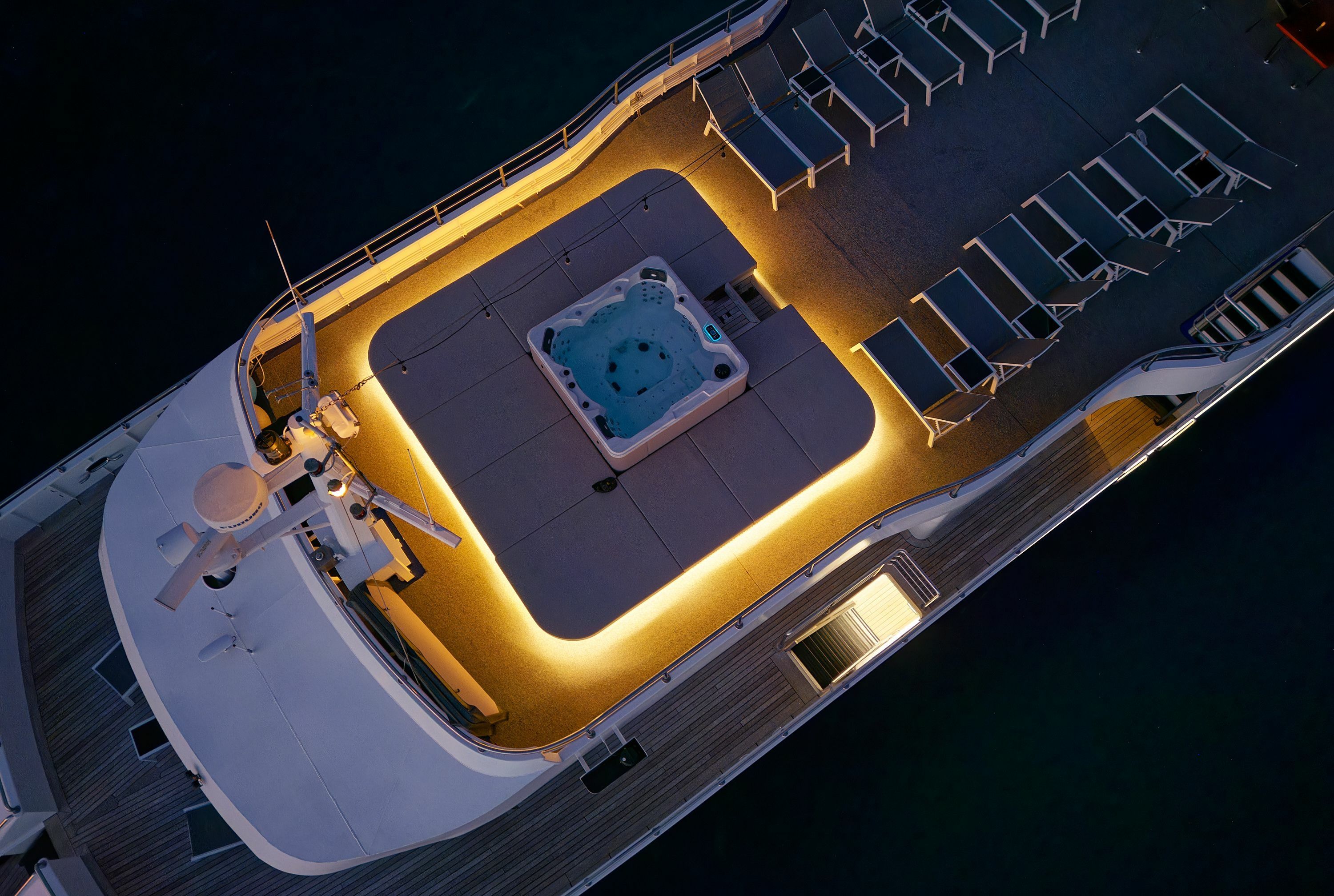 Custom Built Mini Cruiser | Lupus Mare