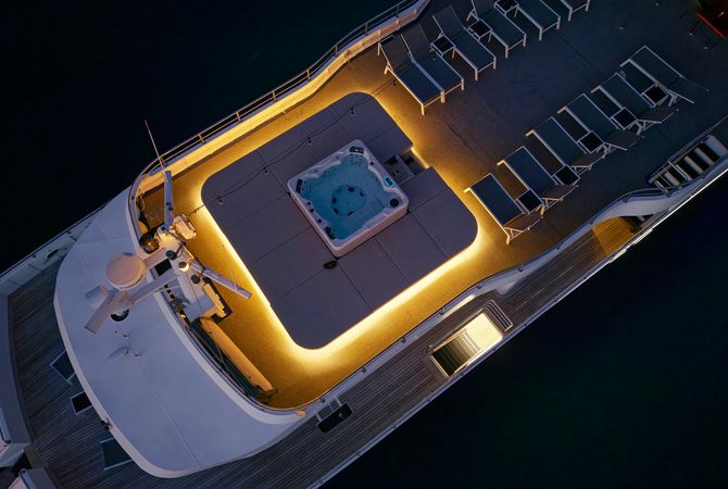 Custom Built Mini Cruiser | Lupus Mare