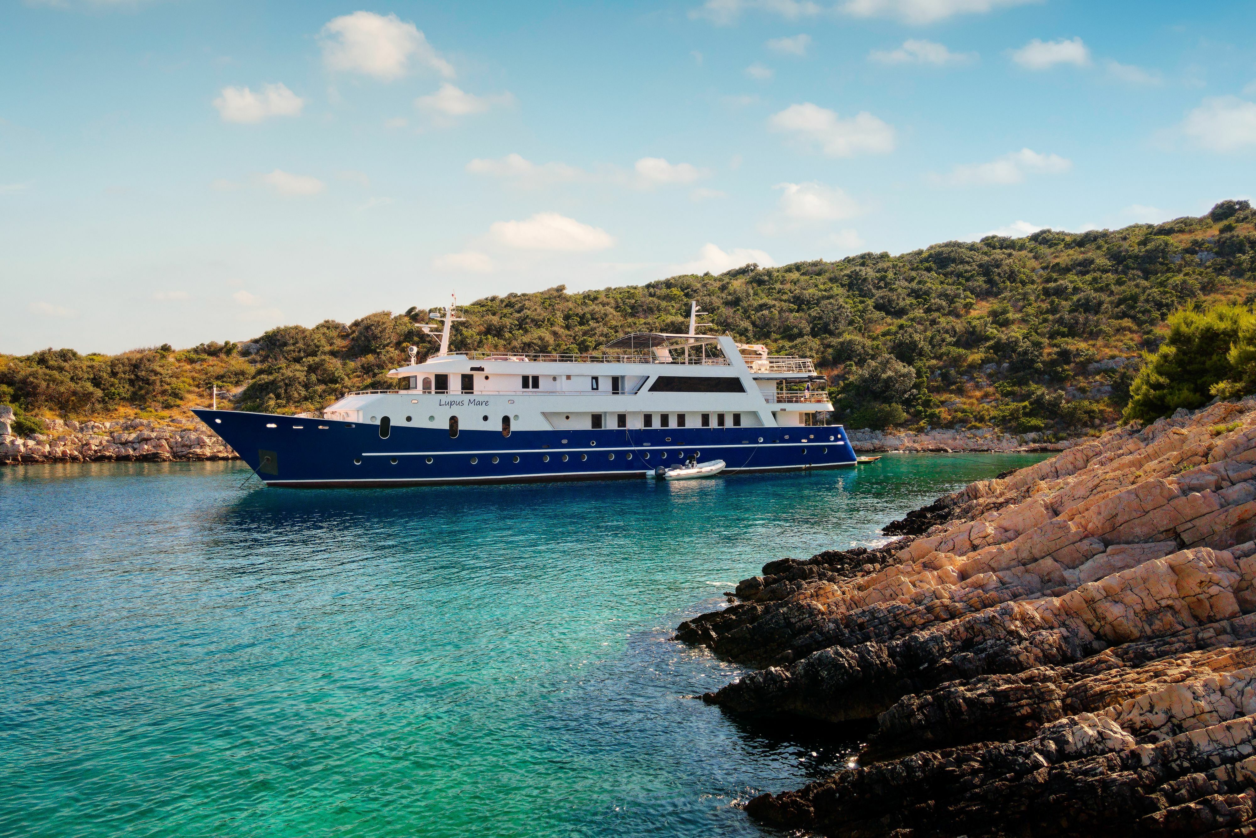 Custom Built Mini Cruiser | Lupus Mare