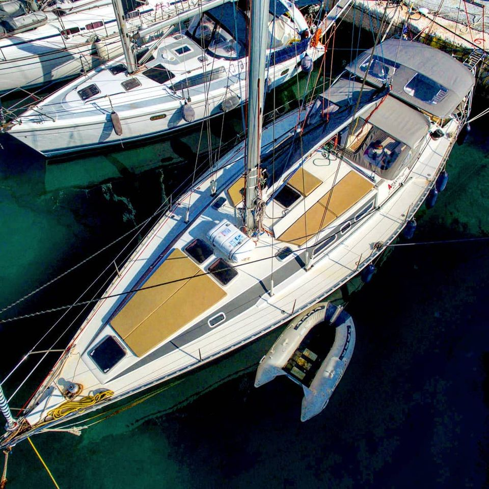 Atlantic 49 | Blueline 3