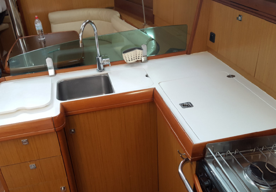 Jeanneau Sun Odyssey 42 i | Black Pearl