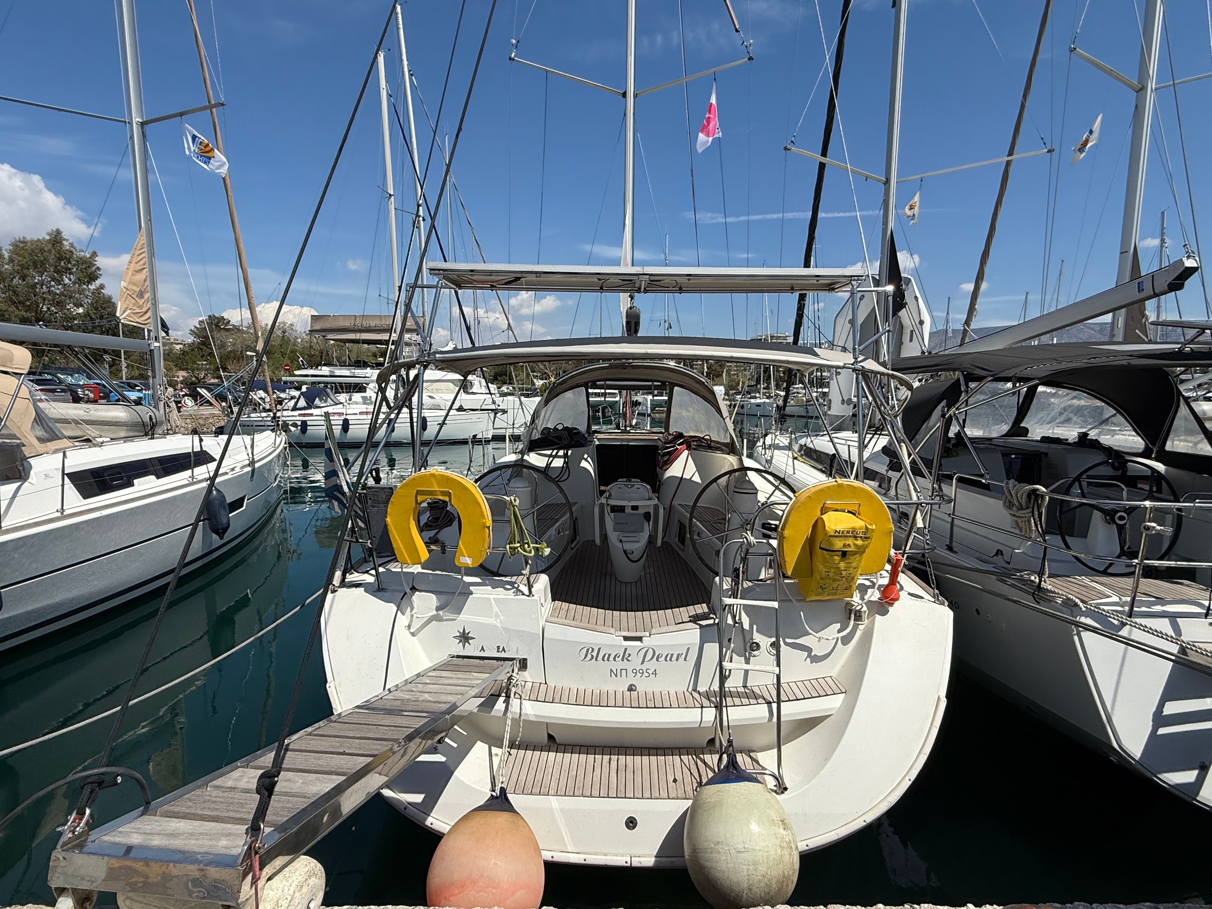 Sailing yacht Jeanneau Sun Odyssey 42 i Black Pearl for rent