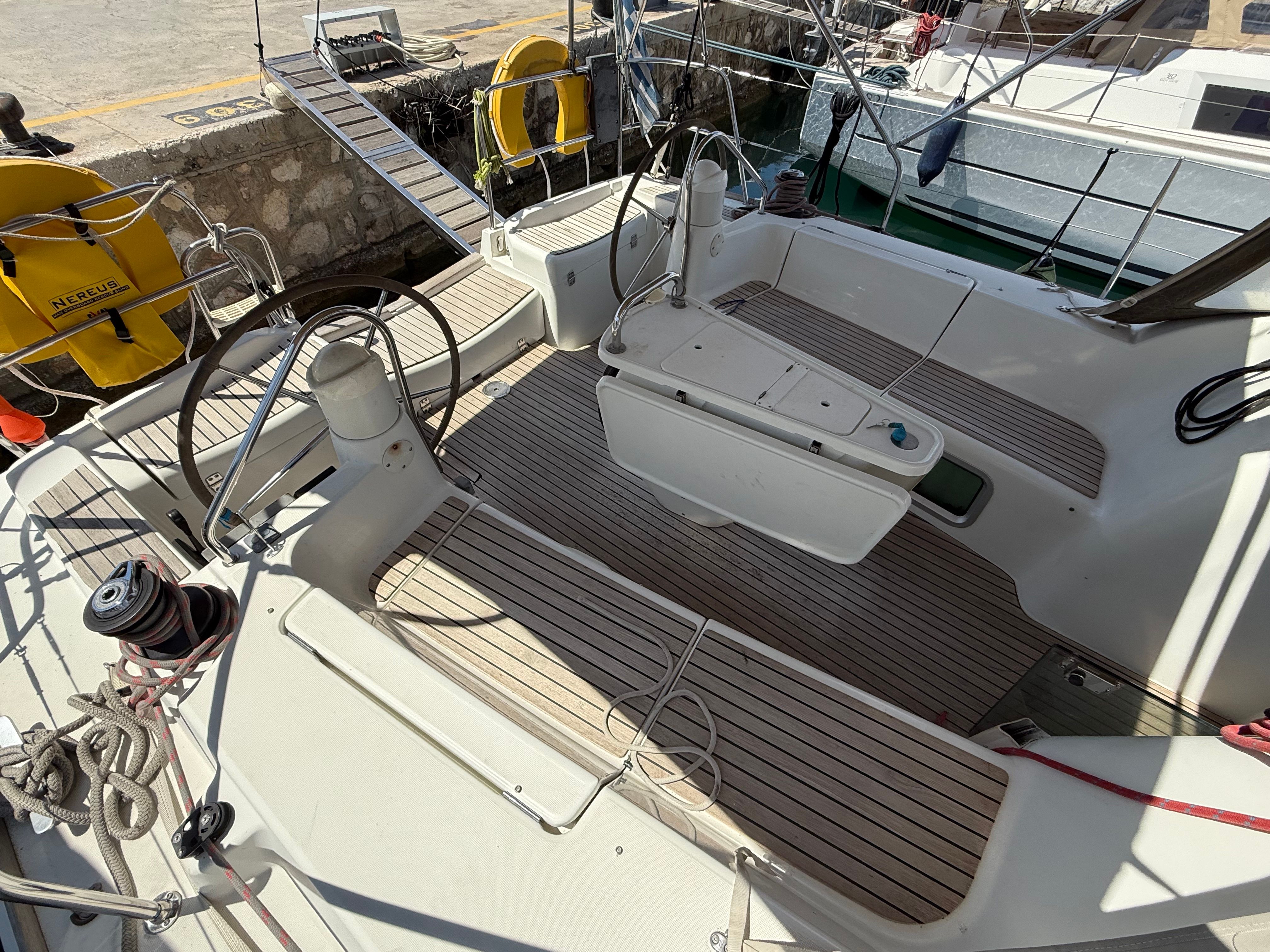 Jeanneau Sun Odyssey 42 i | Black Pearl