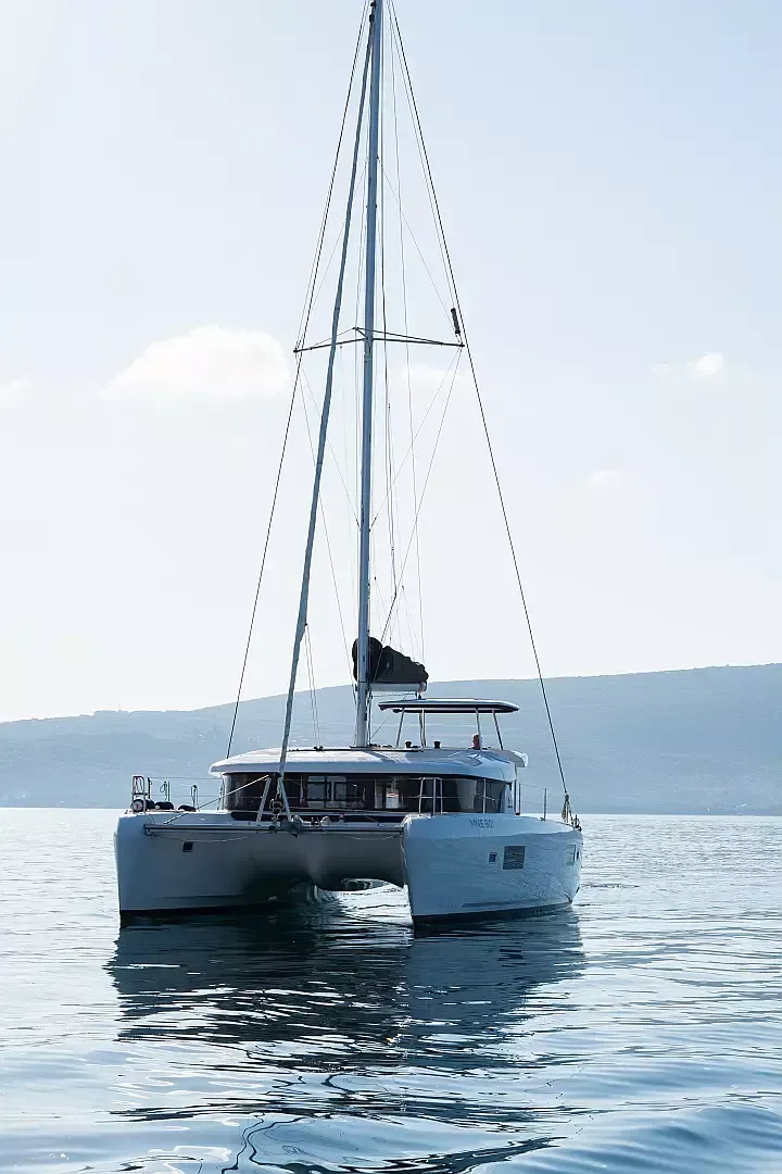 Lagoon 42 | Lyubushka