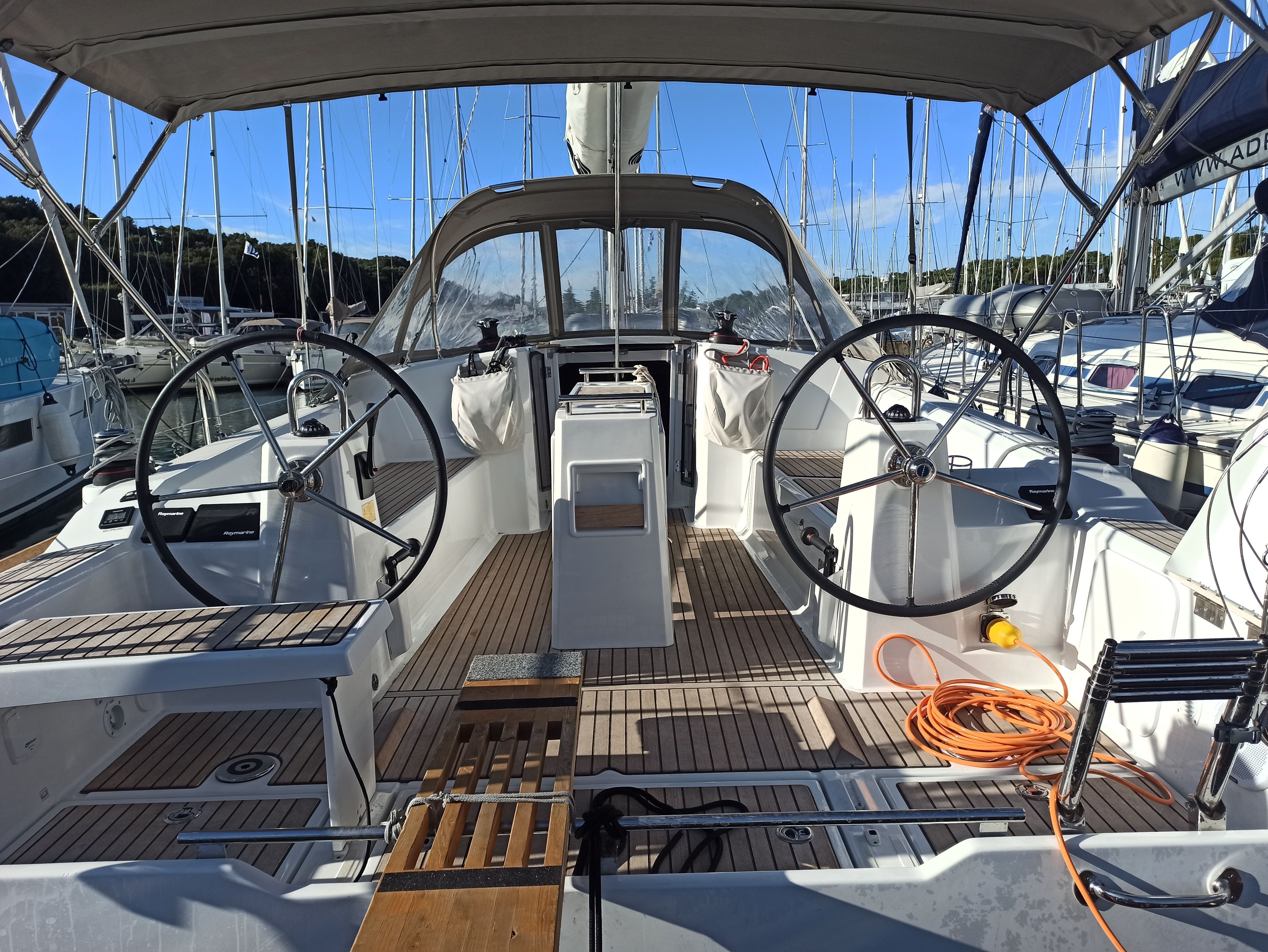 Beneteau Oceanis 38.1 | Maja