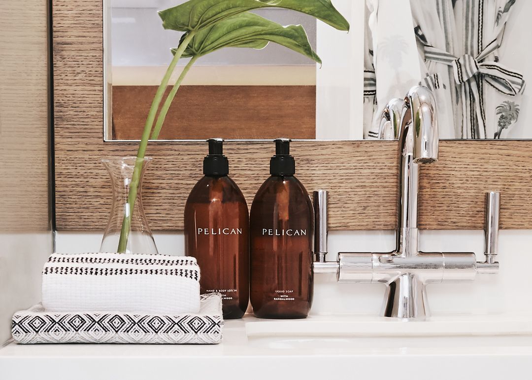 Two Oceans 63 | Pelican