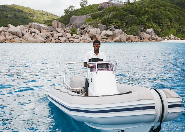 Two Oceans 63 | Pelican