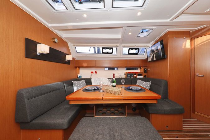 Bavaria Cruiser 46 | Neo Star 5