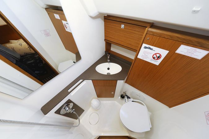 Bavaria Cruiser 46 | Rocky 1
