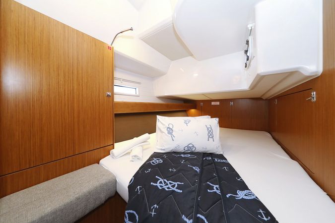 Bavaria Cruiser 46 | Rocky 1