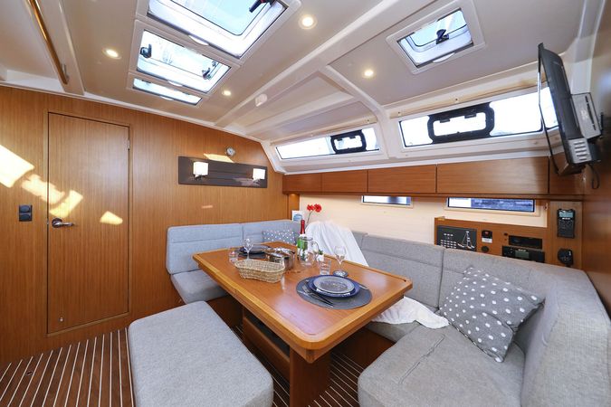 Bavaria Cruiser 46 | Rocky 1