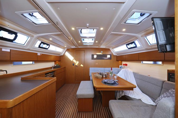 Bavaria Cruiser 46 | Rocky 1