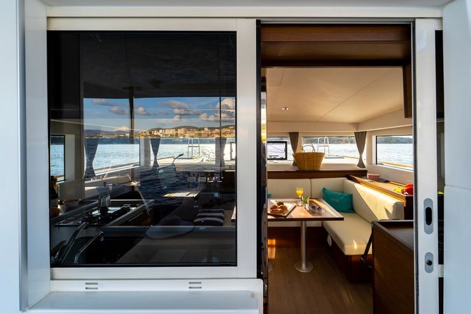 Lagoon 40 | Sound of Silence