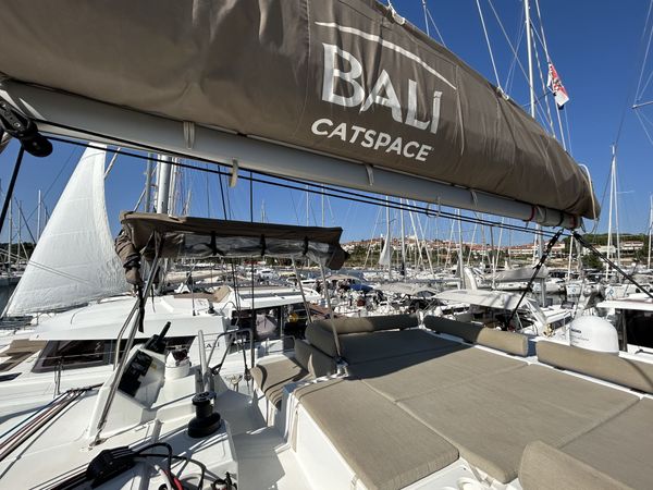 Bali Catspace | Day Dream