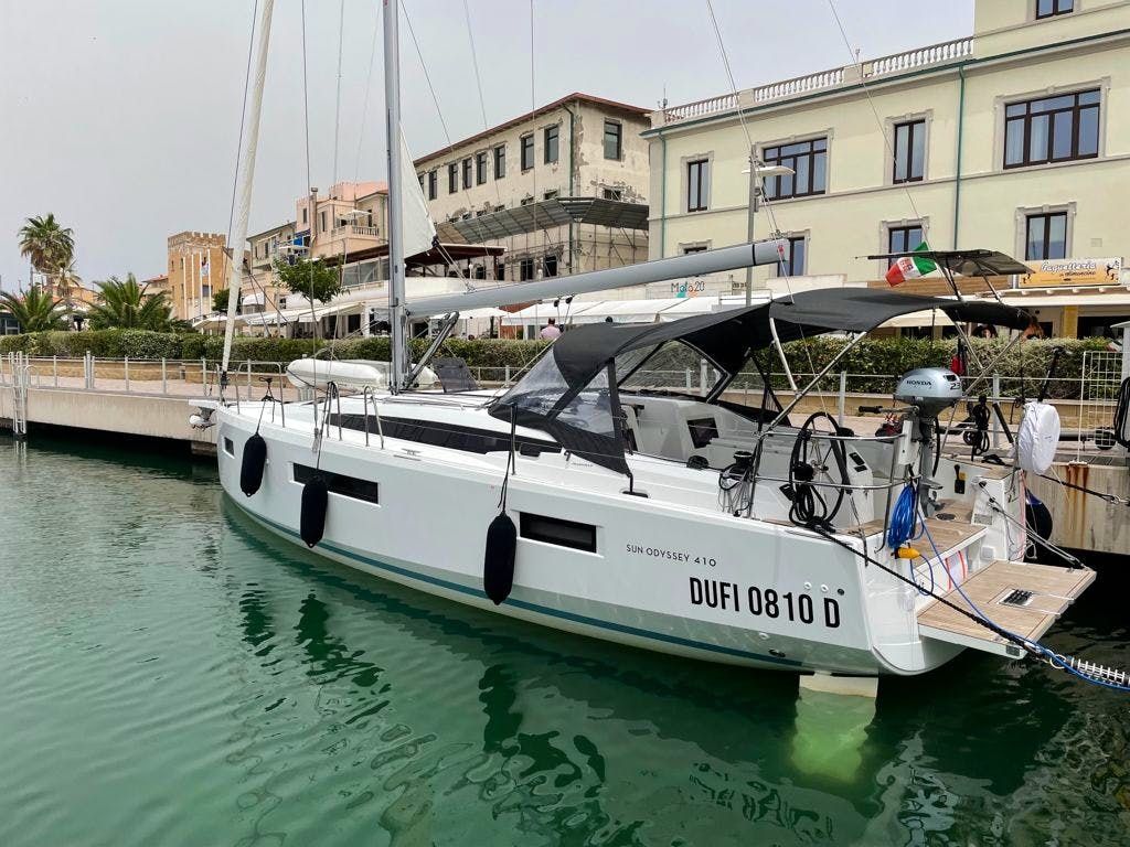 Jeanneau Sun Odyssey 410 | Intrepida