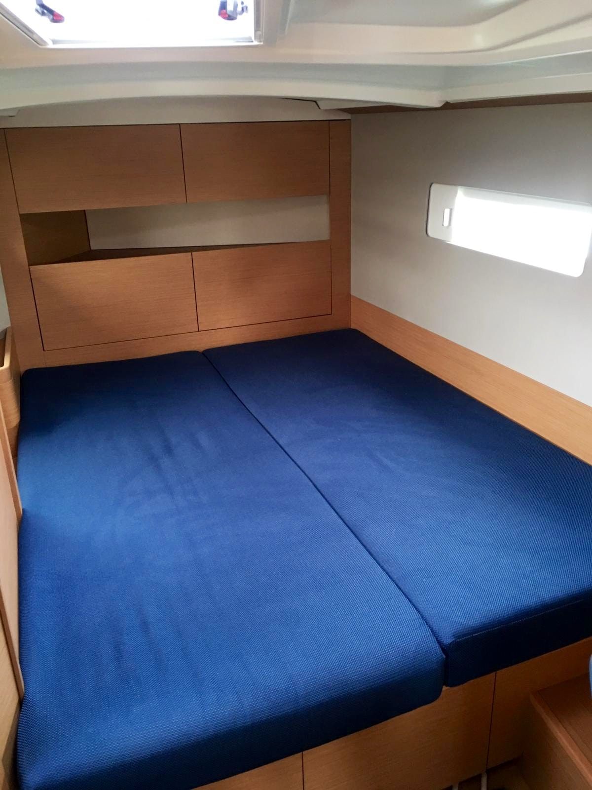 Jeanneau Sun Odyssey 410 | Intrepida