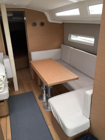 Jeanneau Sun Odyssey 410 | Intrepida
