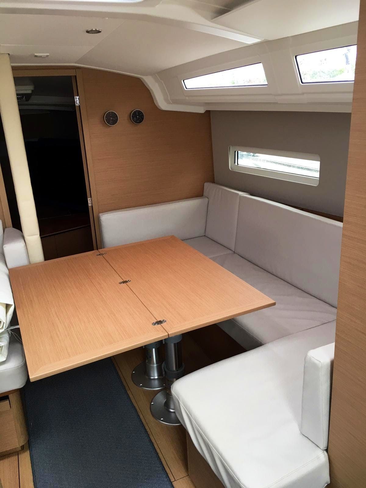Jeanneau Sun Odyssey 410 | Intrepida