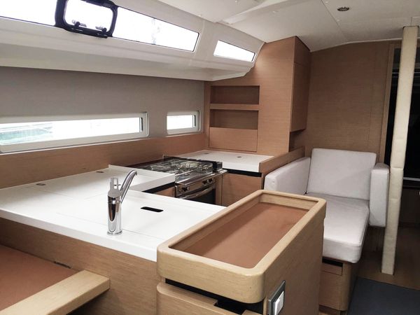 Jeanneau Sun Odyssey 410 | Intrepida
