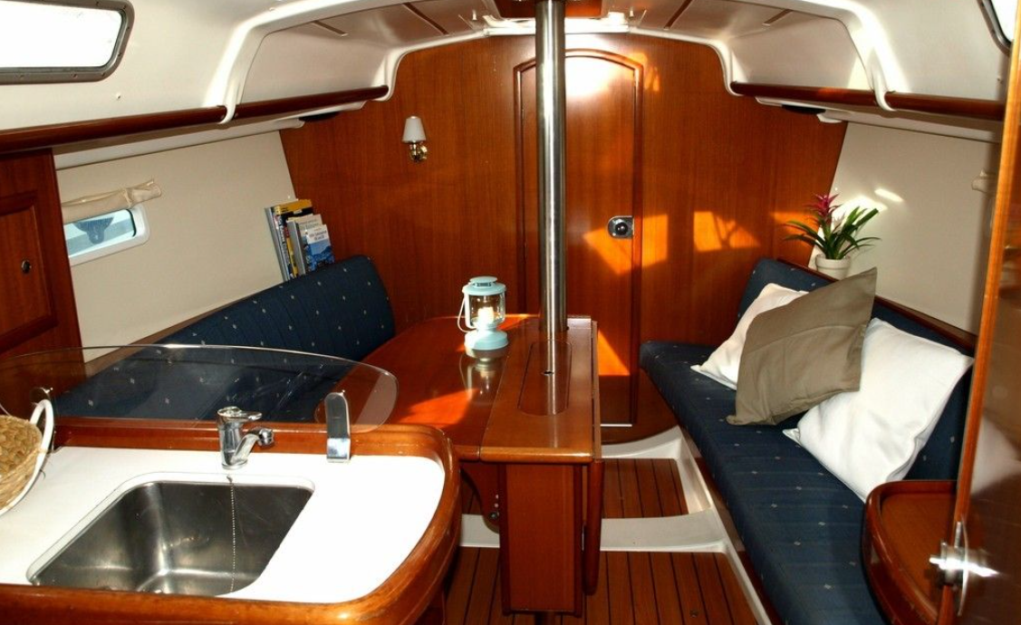 Beneteau Oceanis Clipper 323 | Llum