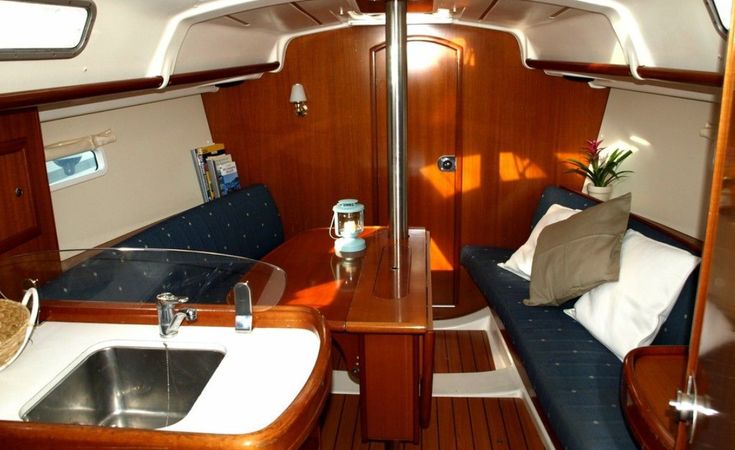 Beneteau Oceanis Clipper 323 | Llum