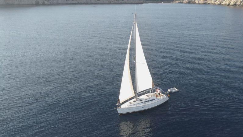 Beneteau Oceanis Clipper 323 | Llum